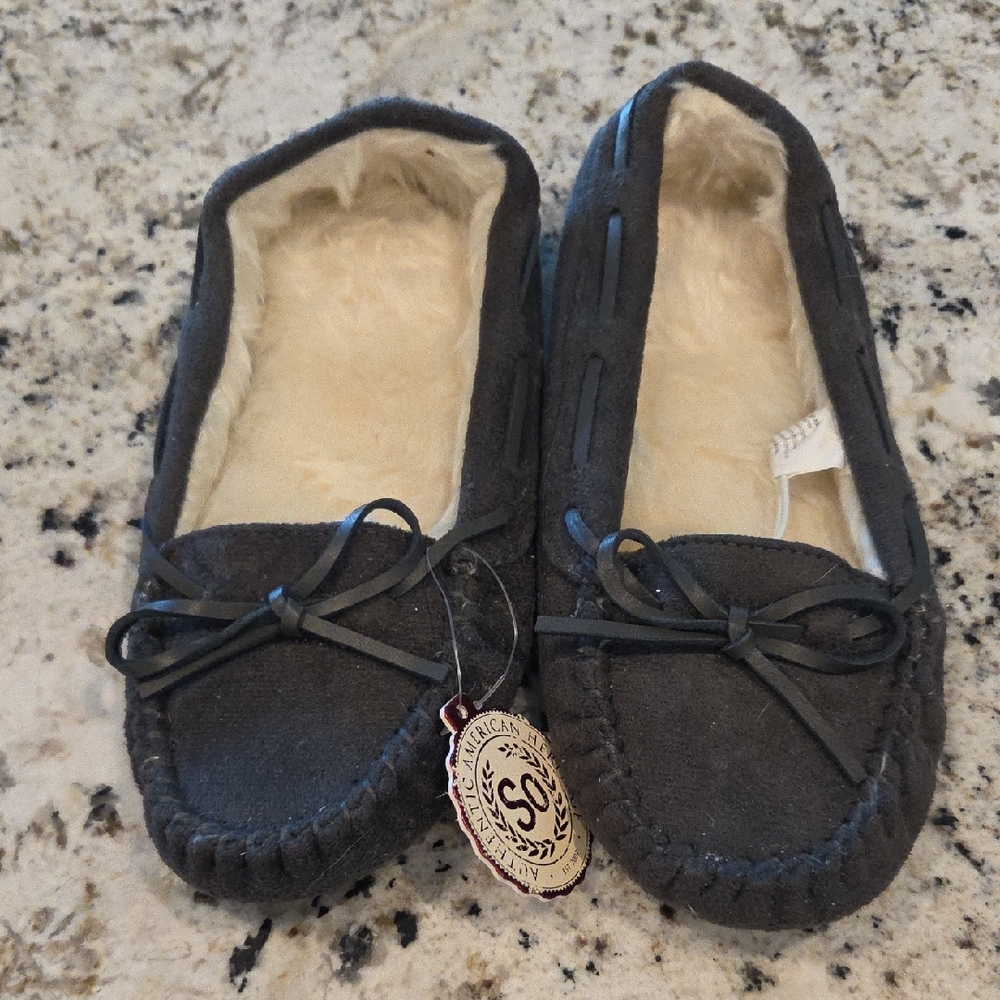 Gray Moccasin Slippers with Bow